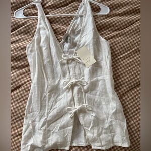 White Sleeveless Tie-Front Top *NEW WITH TAGS*